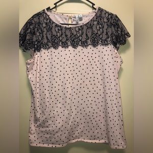 Womens short sleeve top. Brand Elle. Size XL.